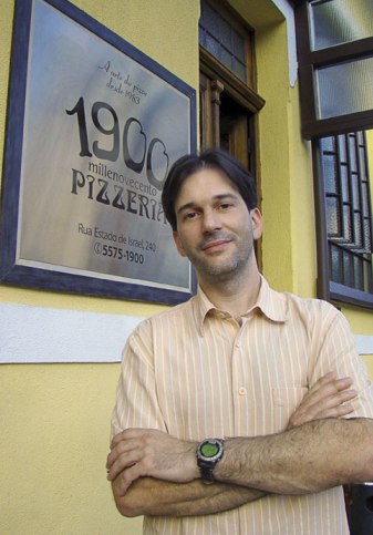 Erik Momo: comanda a rede 1900 Pizzeria há duas décadas Foto: Divulgação